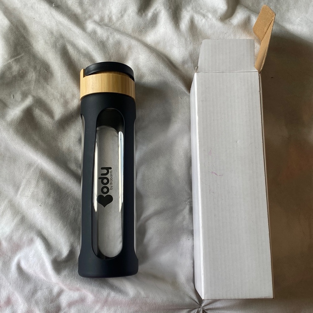NEW IN BOX! Body By Brabants Glass Water Bottle! (Booty by Brabants sister co)​